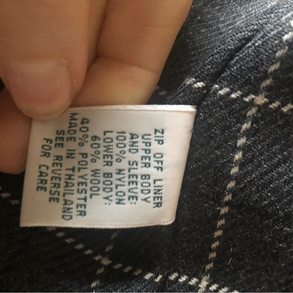 L.L.Bean Ladies lined raincoat - Picture 10 of 10